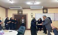 تقدیر مدیر درمان معاونت به همراه مسئول تغذیه معاونت در (روز جهانی رژیم درمانگر)